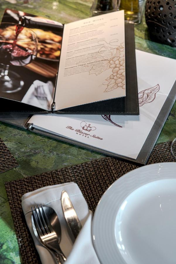 Blazer Suites Hotel Atenas Exterior foto