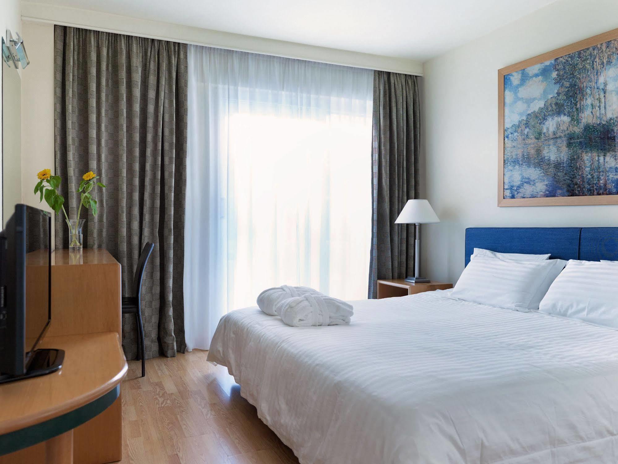 Blazer Suites Hotel Atenas Exterior foto